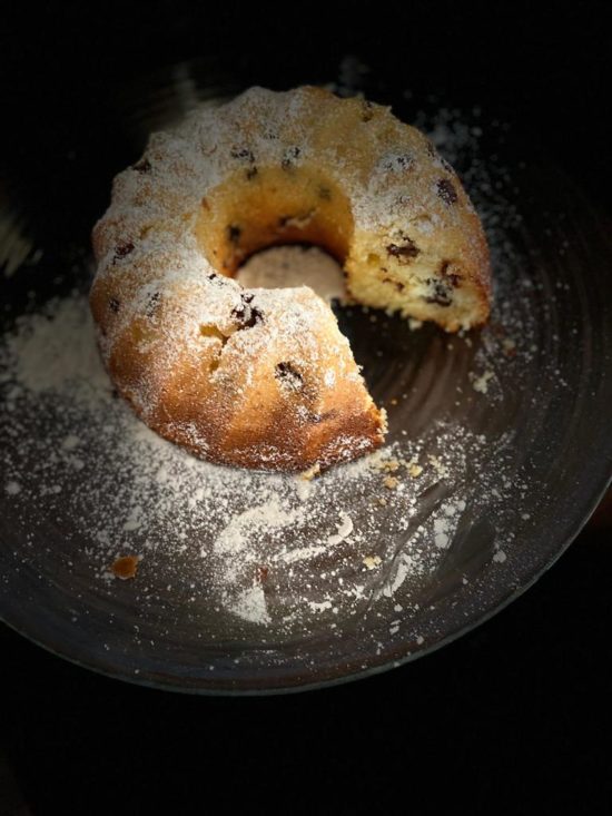 Ciambella ricotta e tre cioccolati