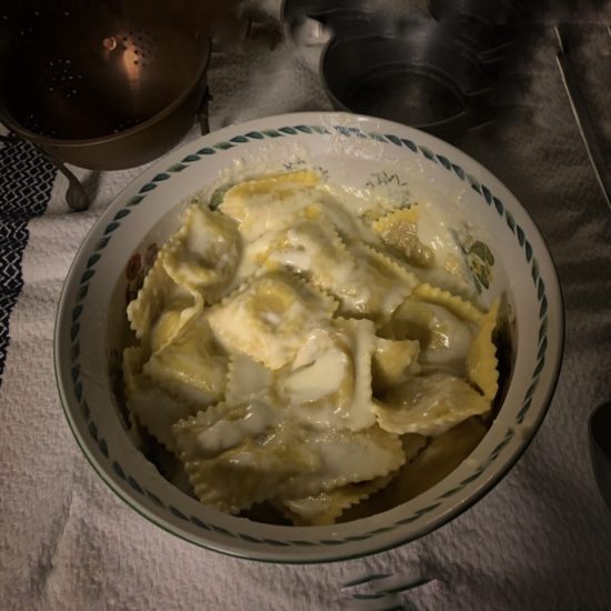 Ravioli di zucca con salsa al taleggio