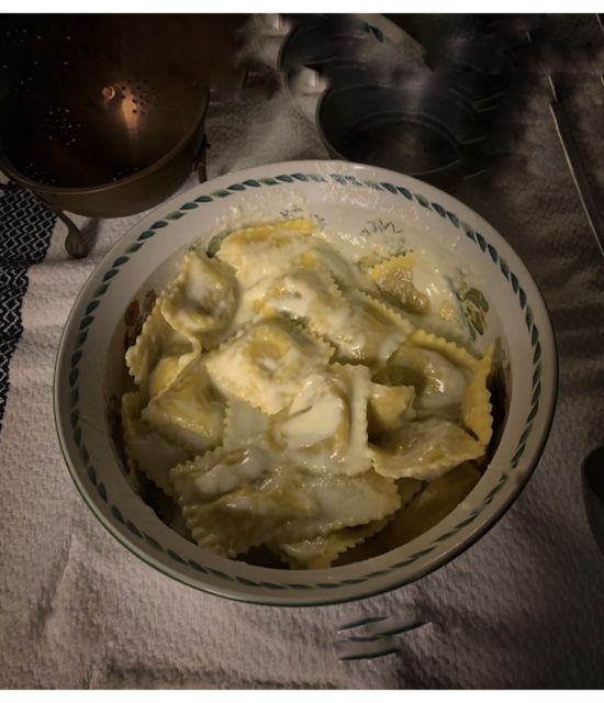 Ravioli di zucca con salsa al taleggio