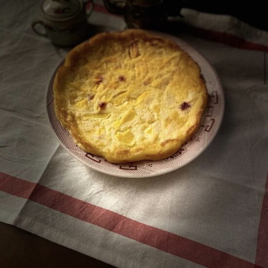 Torta morbida alle pesche